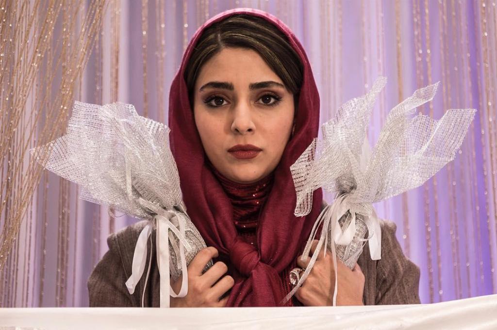 هستی مهدوی فر در فیلم 50 کیلو آلبالو