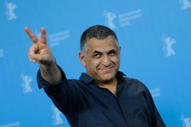 چرا من هر مزخرفی می‌گویم شما باور می‌کنید؟!