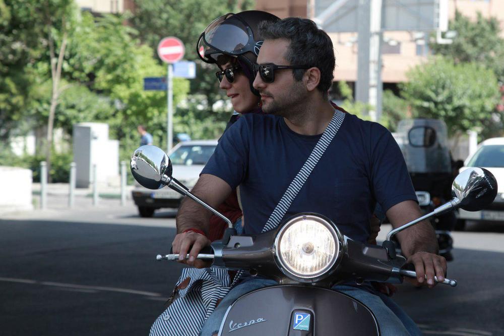 سارا بهرامی و حامد کمیلی در فیلم ایتالیا ایتالیا