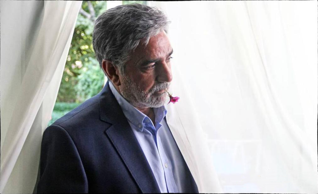 پرویز پرستویی در فیلم قاتل اهلی پرویز پرستویی در فیلم قاتل اهلی