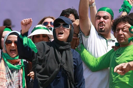 به خاطر قلاده‌ها