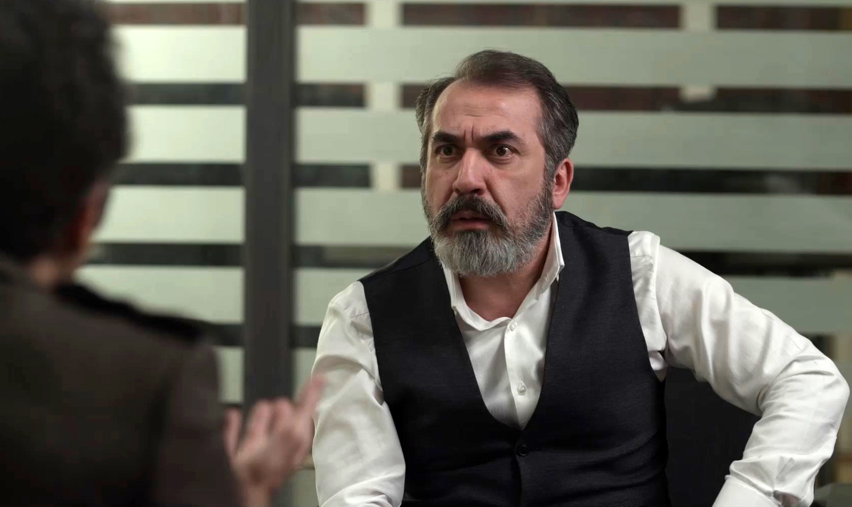 سیامک انصاری در سریال گلشیفته