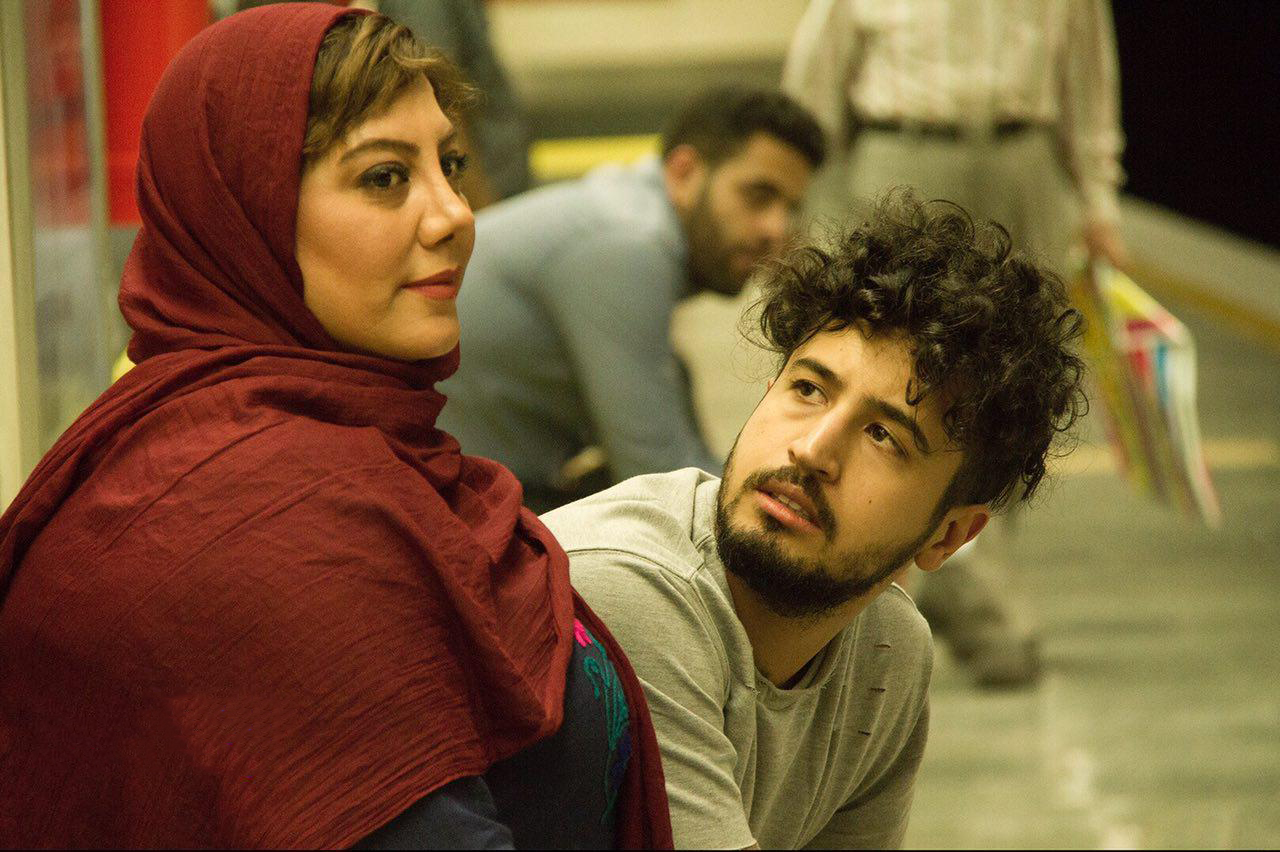 مهرداد صدیقیان و زهرا داوودنژاد در فیلم شماره 17 سهیلا