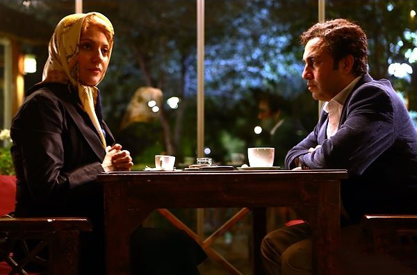 مهناز افشار و رضا عطاران در فیلم نهنگ عنبر 2 مهناز افشار و رضا عطاران در فیلم نهنگ عنبر 2