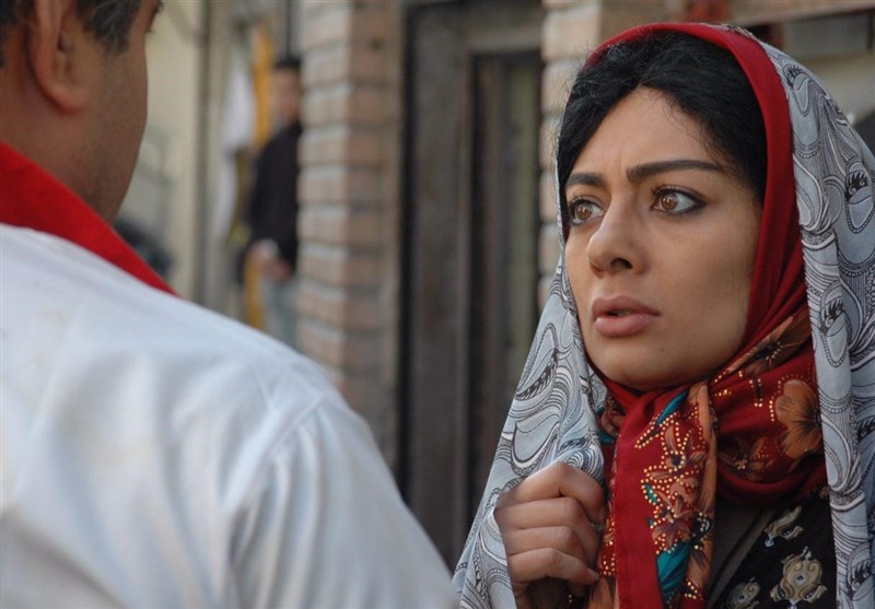 یکتا ناصر در فیلم سینمایی کارگر ساده نیازمندیم