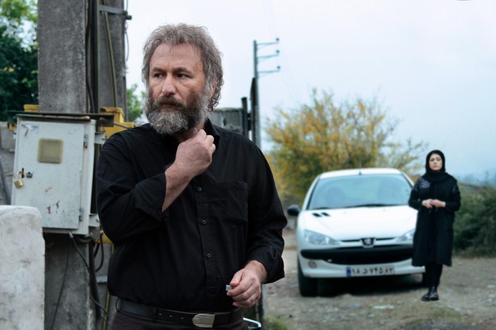 باران کوثری و رضا بهبودی در فیلم شنل