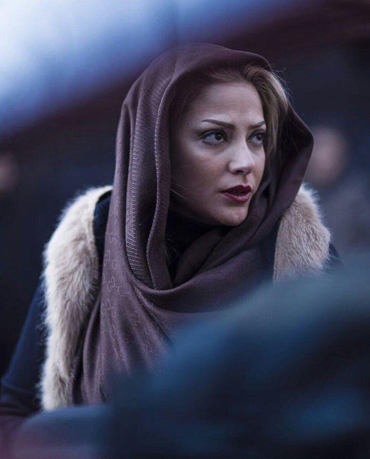 طناز طباطبایی