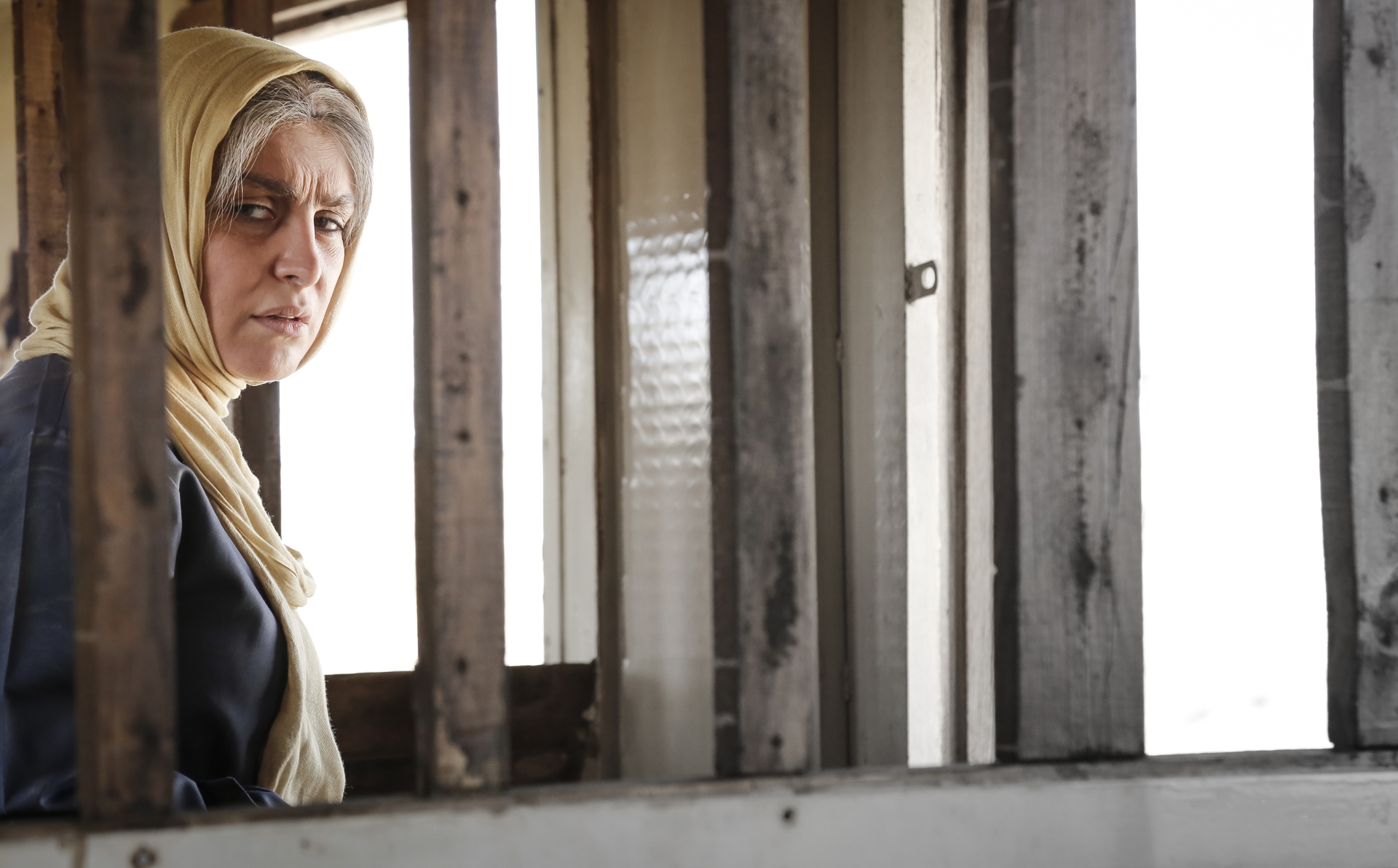 ماه‌چهره خلیلی در فیلم سینمایی اشنوگل