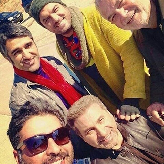 پژمان جمشیدی و سام درخشانی در پشت صحنه فیلم خوب بد جلف