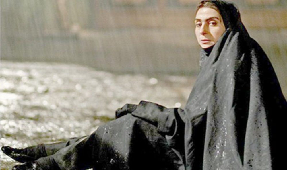 فاطمه معتمد‌آریا در فیلم پریناز