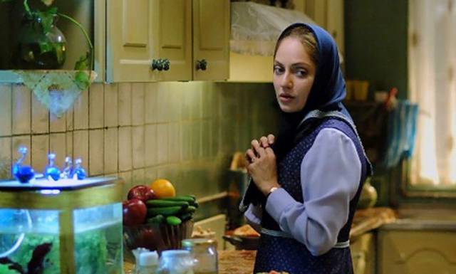 مهناز افشار در فیلم بیگانه