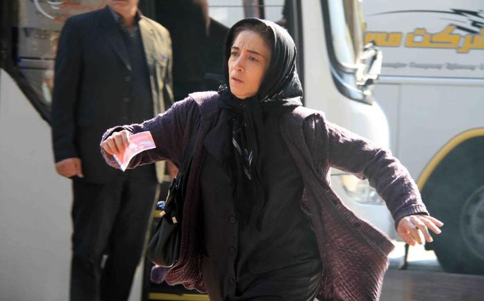 لاک قرمز: مرز باریکی بین سیاهنمایی و واقعگرایی لاک قرمز: مرز باریکی بین سیاهنمایی و واقعگرایی