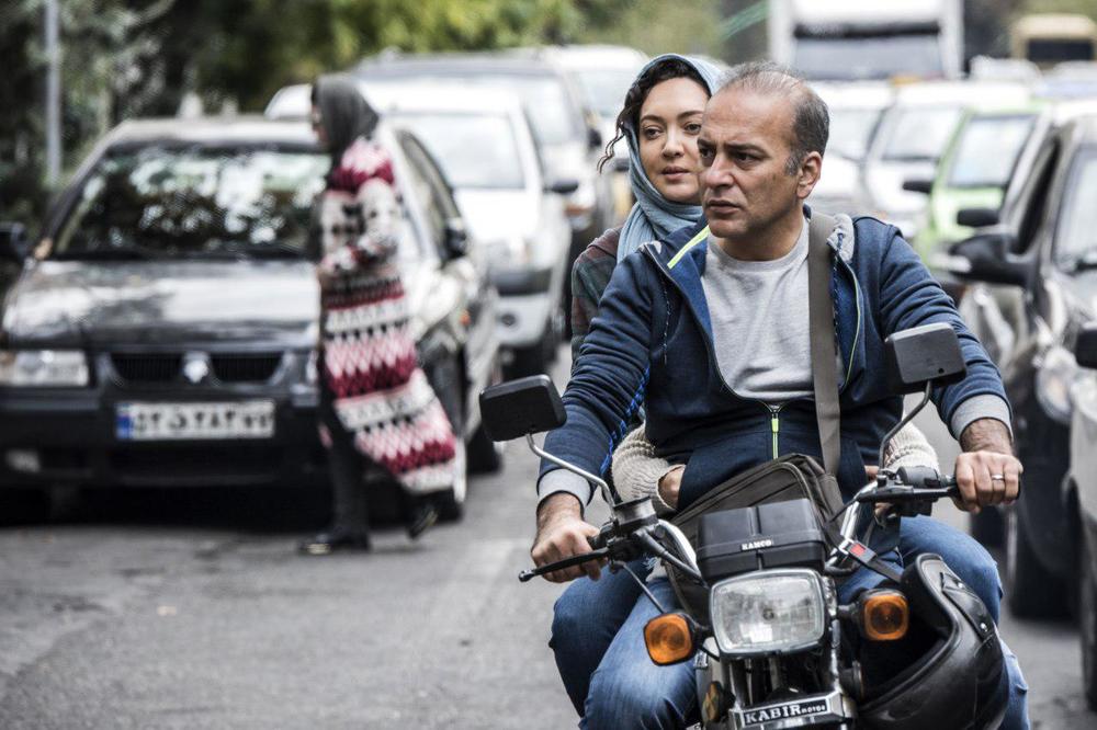 نیکی کریمی و حمیدرضا اذرنگ در فیلم آذر نیکی کریمی و حمیدرضا اذرنگ در فیلم آذر