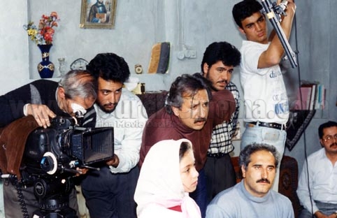 مجید مجیدی در پشت صحنه فیلم بچه های آسمان