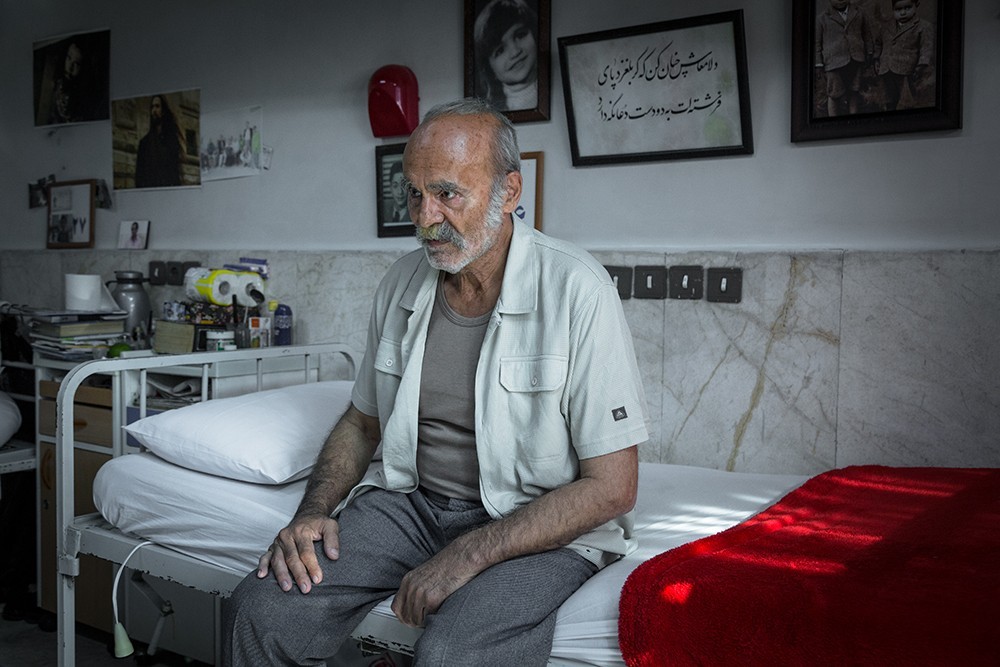 جمشید هاشمپور در فیلم سینمایی انزوا جمشید هاشمپور در فیلم سینمایی انزوا