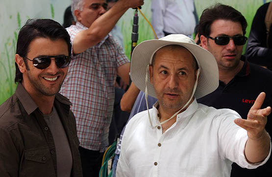 به خاطر قلاده‌ها