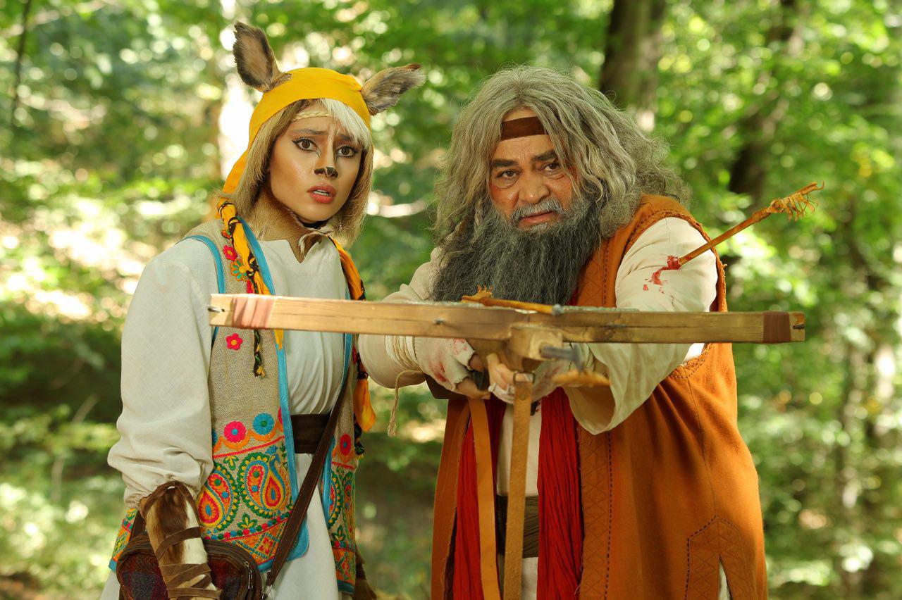 ترلان پروانه و محمدرضا شریفینیا در فیلم سینمایی آهوی پیشونی سفید 2 ترلان پروانه و محمدرضا شریفینیا در فیلم سینمایی آهوی پیشونی سفید 2