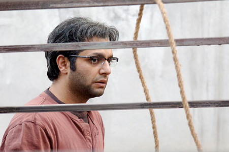 صابر ابر در فیلم آسمان زرد کم عمق صابر ابر در فیلم آسمان زرد کم عمق