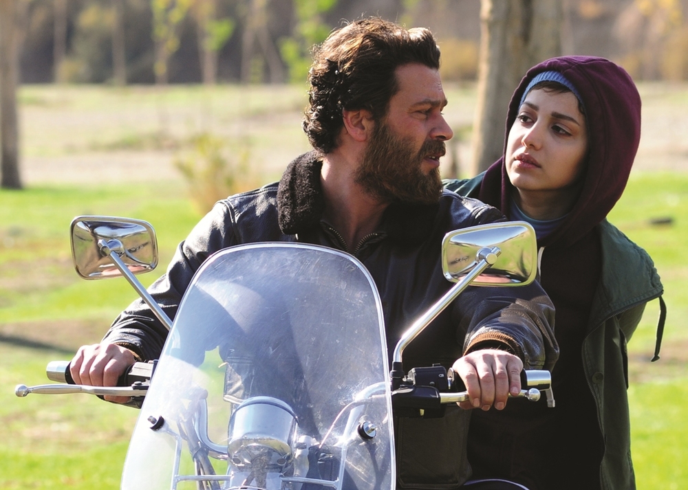 روشنک گرامی و پژمان بازغی در فیلم هلن روشنک گرامی و پژمان بازغی در فیلم هلن