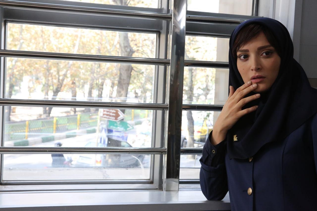 بهنوش طباطبایی در فیلم زیر سقف دودی