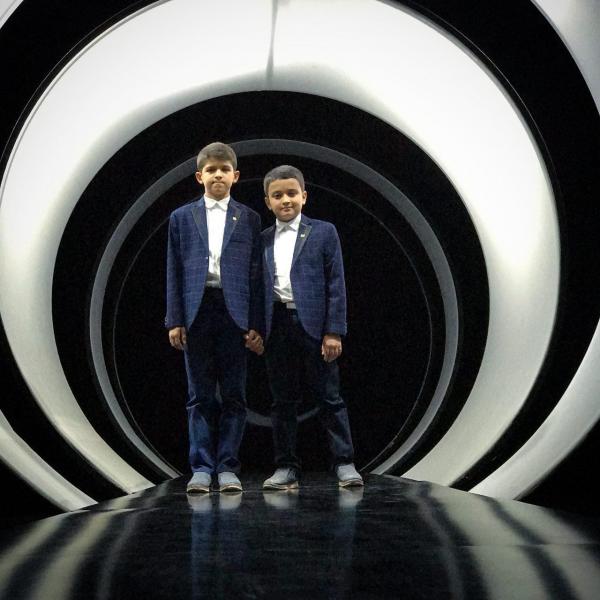 احسان علیخانی در برنامه تلوزیونی ماه عسل