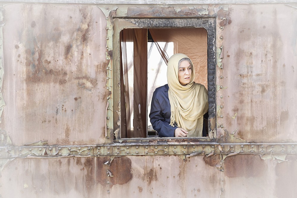 ماه‌چهره خلیلی در فیلم سینمایی اشنوگل