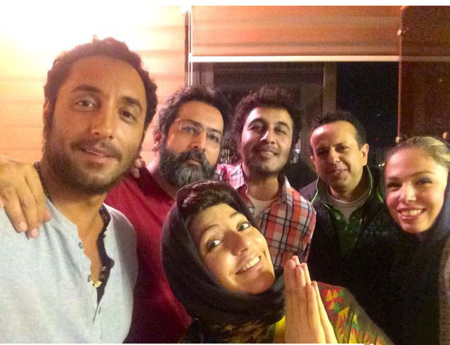 مهناز افشار و رضا عطاران در پشت صحنه فیلم نهنگ عنبر 2 مهناز افشار و رضا عطاران در پشت صحنه فیلم نهنگ عنبر 2