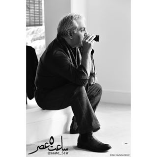 مهران مدیری در پشت صحنه‌ی فیلم سینمایی ساعت 5 عصر