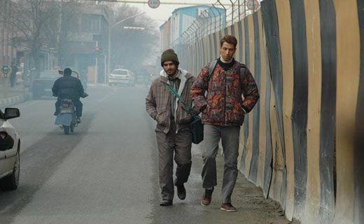 بهرام افشاری در فیلم سینمایی  کارگر ساده نیازمندیم