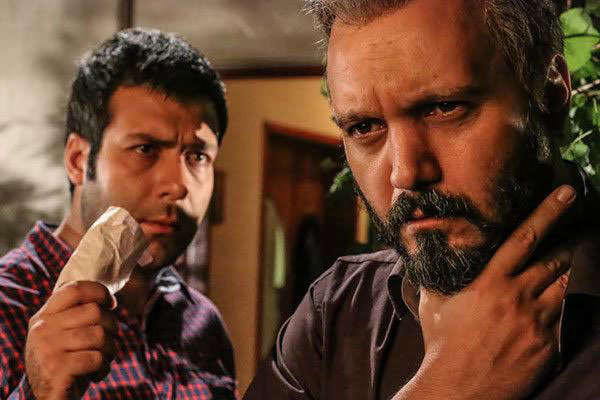 کامبیز دیرباز و مجید واشقانی در سریال تلوزیونی زیر پای مادر