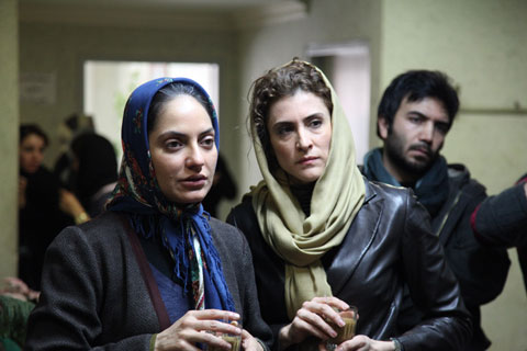 سیاه و سفید بودن «برف روی کاج‌ها» جایگاهی در فضای امروزی ندارد.