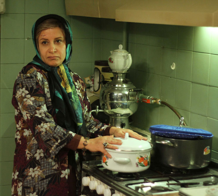 هفت ماهگی, شخصیت‌های منفعل