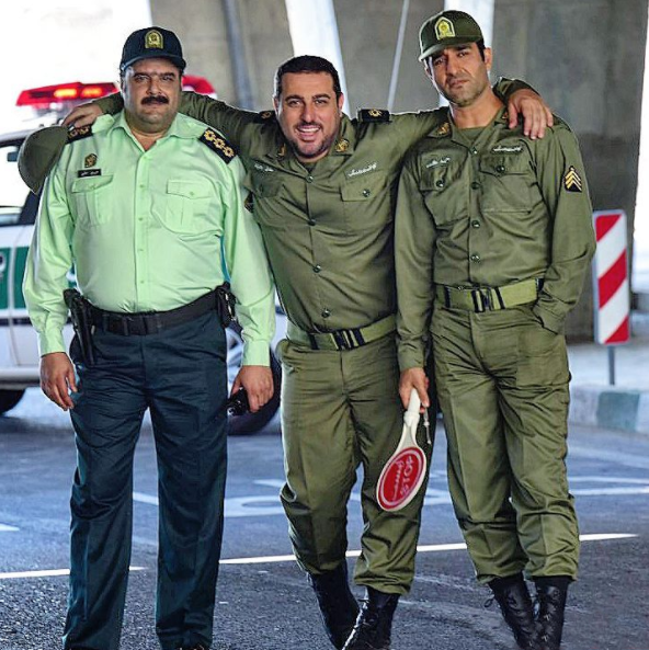 محسن کیایی و پژمان جمشیدی در فیلم لونه زنبور محسن کیایی و پژمان جمشیدی در فیلم لونه زنبور