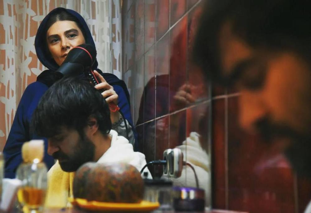 هنگامه قاضیانی و شهاب حسینی در فیلم برادرم خسرو