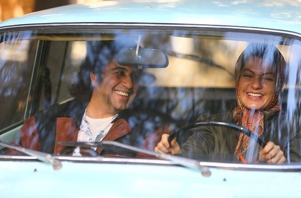 مهناز افشار و رضا عطاران در فیلم نهنگ عنبر 2 مهناز افشار و رضا عطاران در فیلم نهنگ عنبر 2