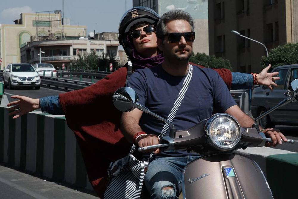 سارا بهرامی و حامد کمیلی در فیلم ایتالیا ایتالیا