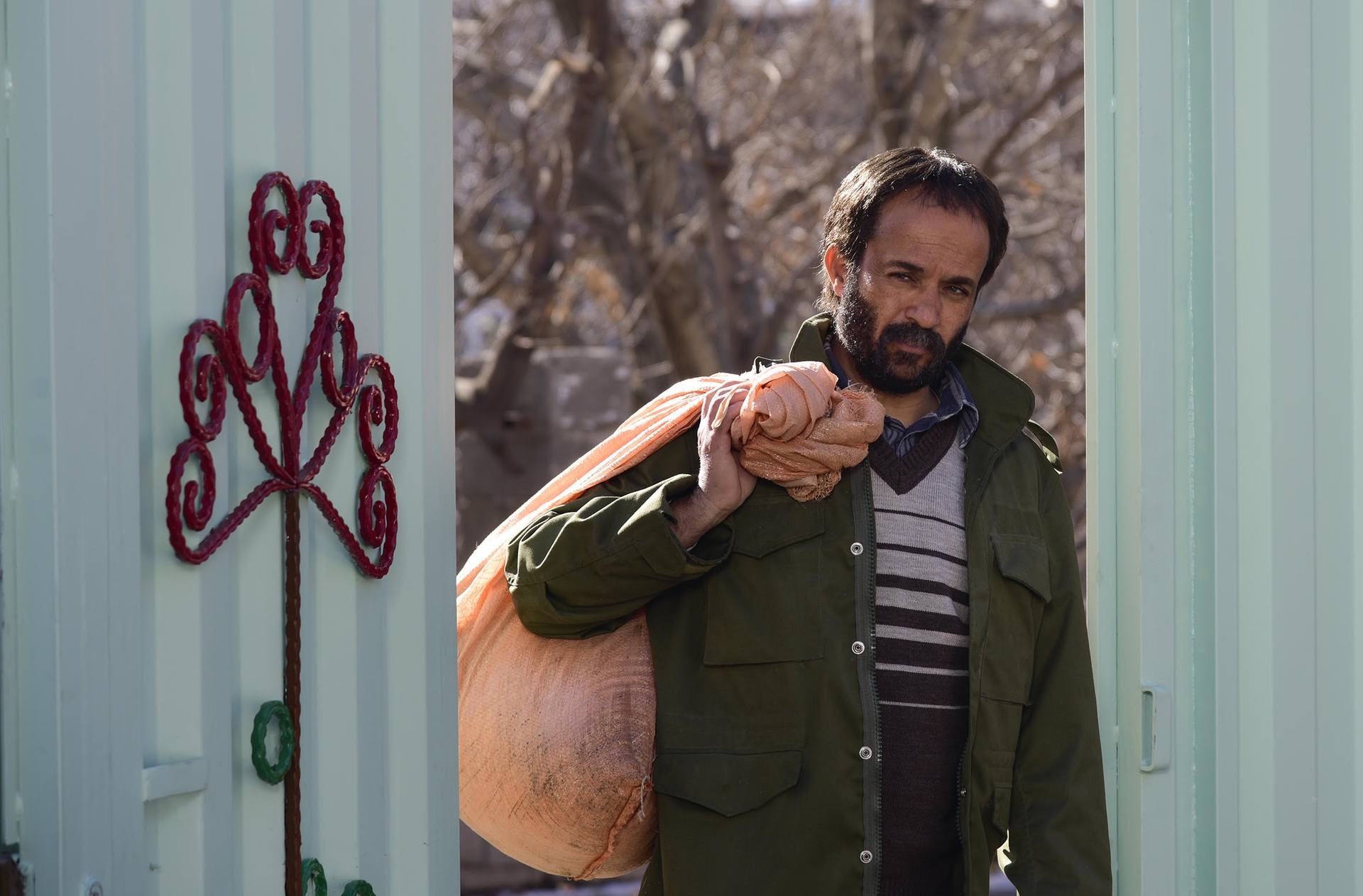 احمد مهرانفر در فیلم سینمایی خجالت نکش