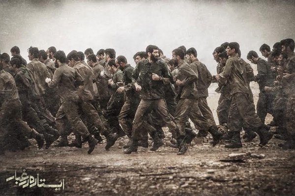 نقد و بررسی فیلم ایستاده در غبار