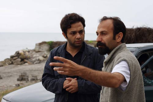 اصغر فرهادی و صابر ابر در پشت صحنه فیلم درباره الی