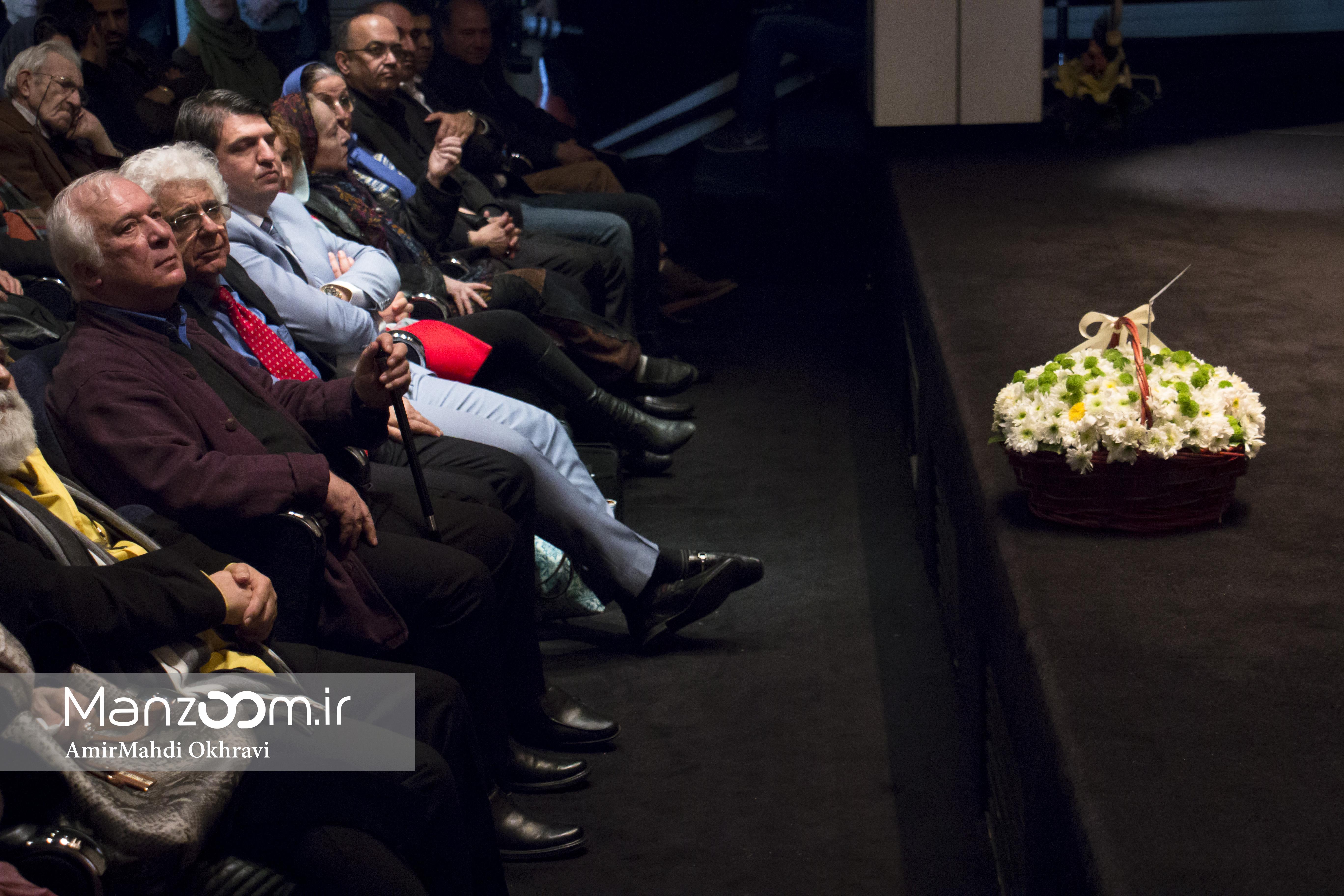 مراسم بزرگداشت و تولد 77 سالگی خسرو سینایی برگزار شد / تصاویر