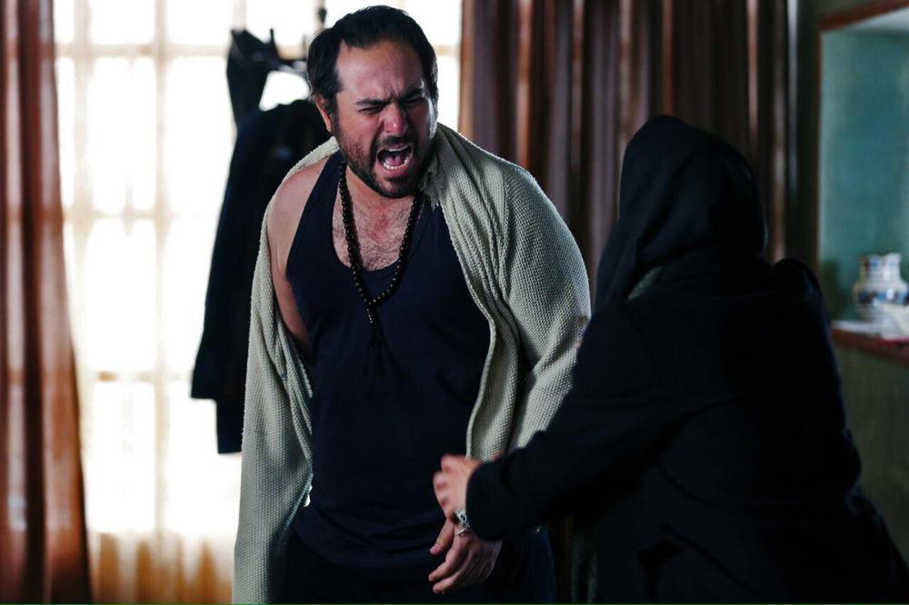 محسن کیایی در فیلم سینمایی آستیگمات