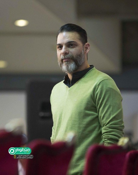 نشست خبری «بمب»