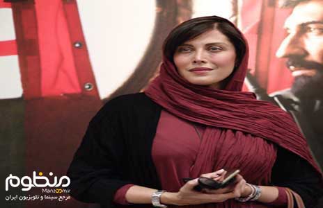  نمایشگاه عکس‌های فیلم «ایستاده درغبار» باحضورجمعی از هنرمندان افتتاح ‌شد.  