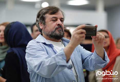  نمایشگاه عکس‌های فیلم «ایستاده درغبار» باحضورجمعی از هنرمندان افتتاح ‌شد.  