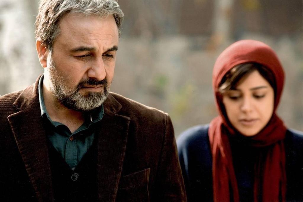 نقد فیلم سینمایی آب‌نبات چوبی در سایت منظوم