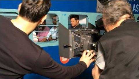 تصاویر منتخب منظوم از پشت صحنه فیلم «سلام بمبئی»