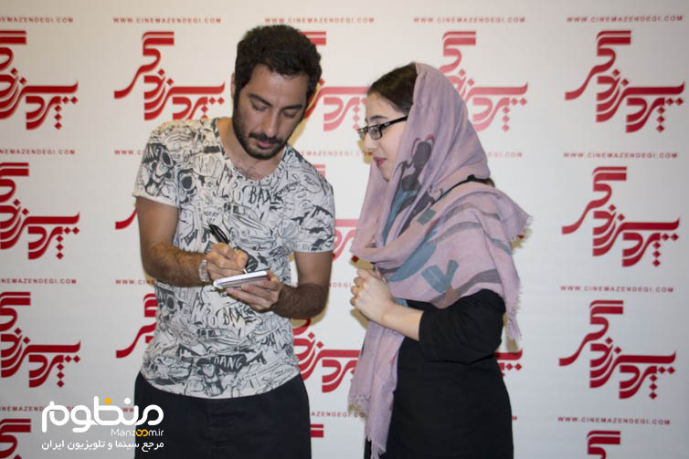 نوید محمدزاده با مردم به تماشای «لانتوری» نشست