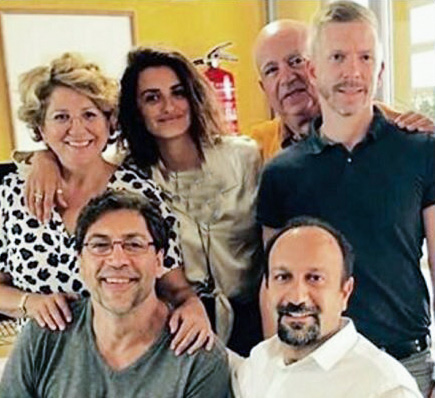 اصغر فرهادی در تدارک فیلم‌جدیدش در اسپانیا + عکس