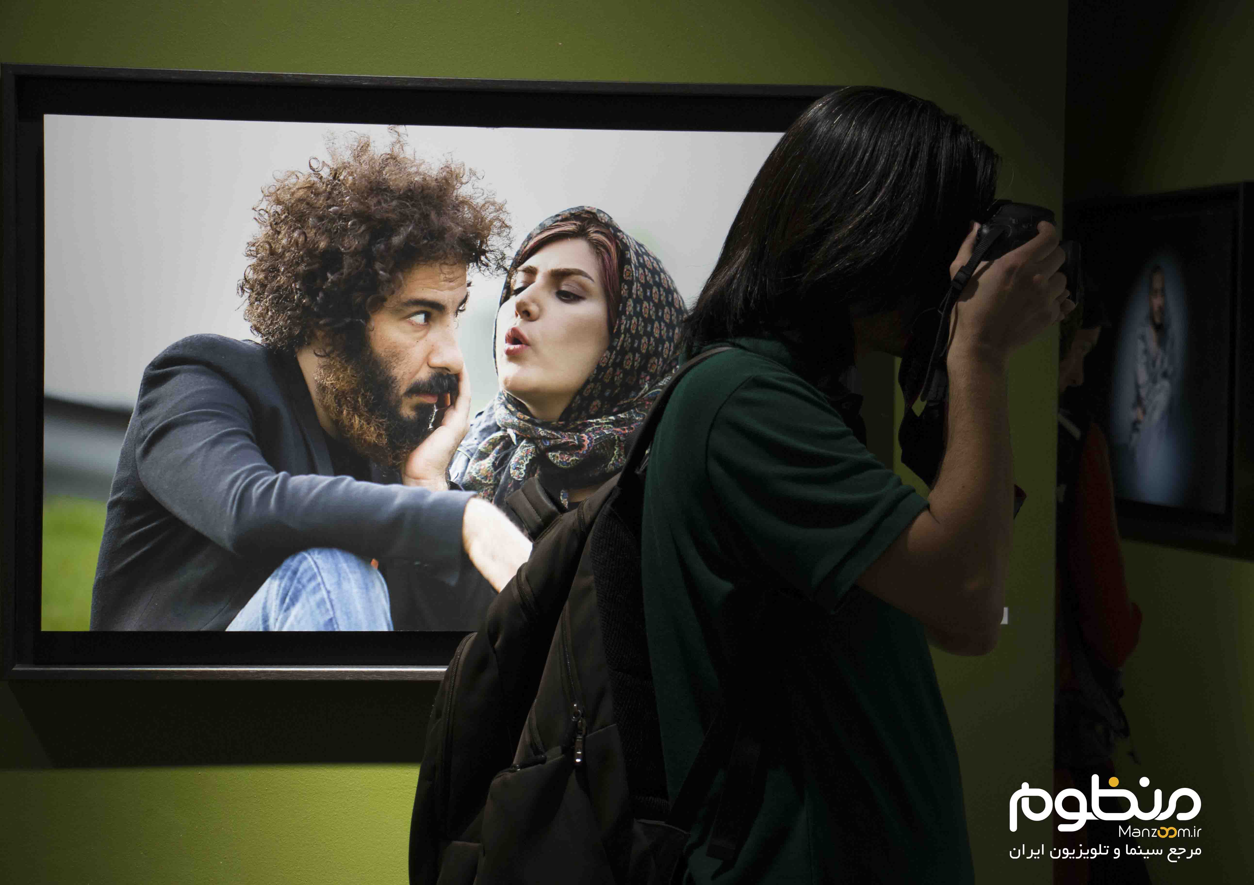 نوید محمدزاده در افتتاحیه گالری عکس «لانتوری»