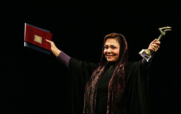 اکبر زنجانپور و مریم معترف تجلیل میشوند اکبر زنجانپور و مریم معترف تجلیل میشوند